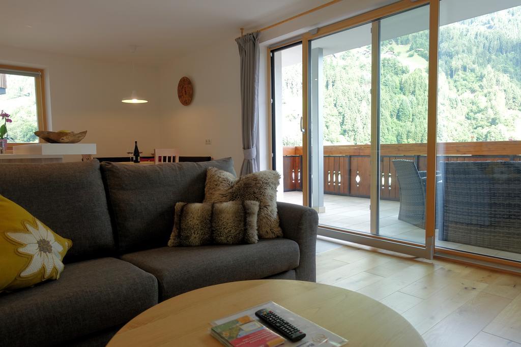 Privatpension Bergkristall San Martino In Passiria  Exterior photo